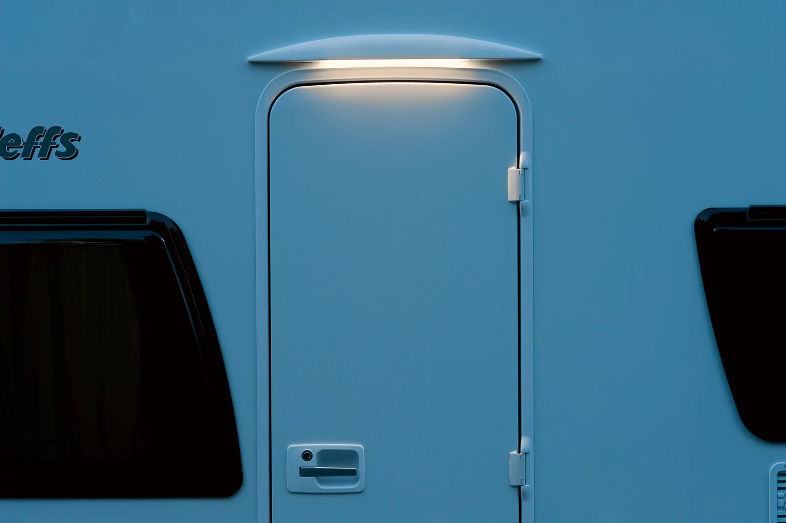 Güç tasarruflu LED tente lambası